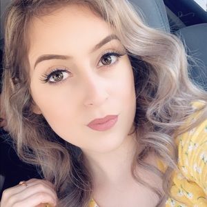 Meet your Posher, Carmen